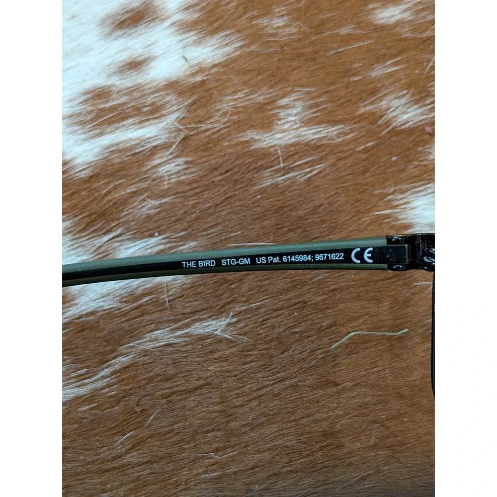 Maui Jim Sunglasses - The Bird Aviator Pilot- Discontinued Model, MJ835-15B